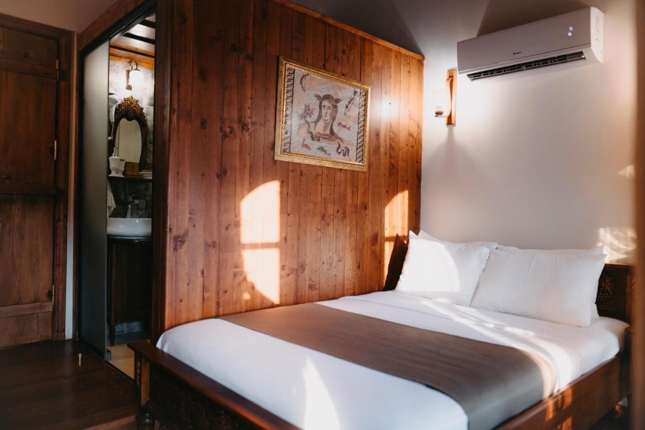 Yesil Ev Cafe & Boutique Hotel ฮาไตย์ ภายนอก รูปภาพ
